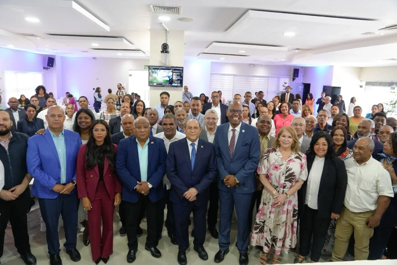 Instituciones inician Consulta Nacional para el Futuro de la Educación Dominicana y destacan rol clave de la prensa