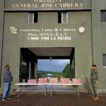 Militares del ERD ocupan 47,600 cigarrillos de contrabando en operativo realizado en Loma de Cabrera