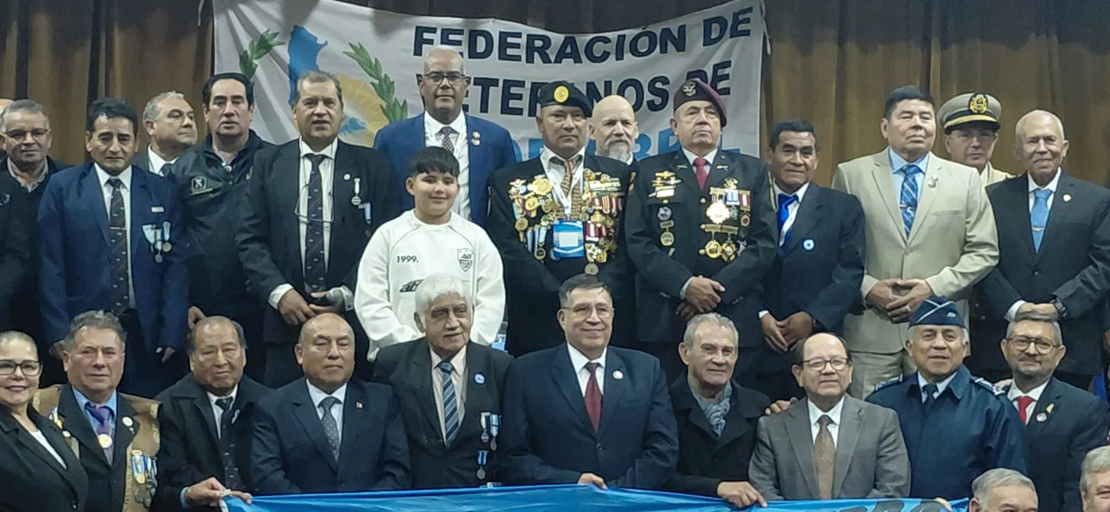 Presidente de la Hermandad de Veteranos imparte conferencia magistral sobre la “Alianza Mundial de Veteranos”