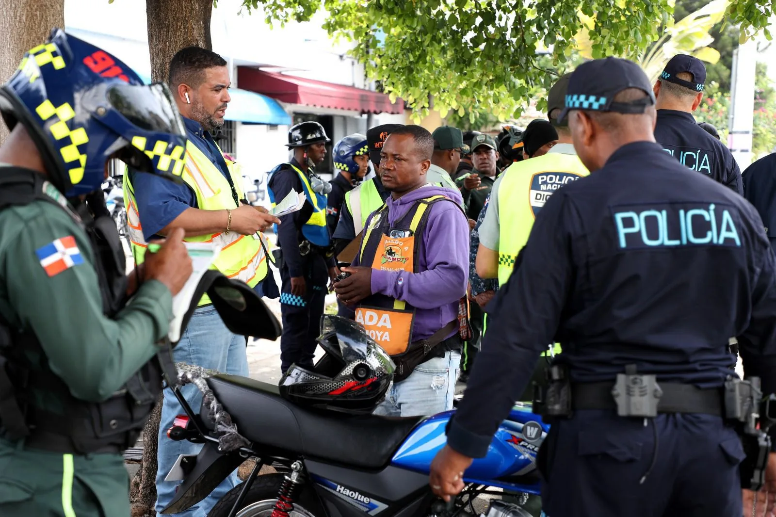 INTRANT y organismos de seguridad intervienen 15 paradas de motoconcho; eliminan tres, retienen 64 motocicletas y realizan 247 pruebas de alcoholemia
