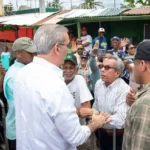 Presidente Abinader inaugurará este sábado en la provincia de Monte Plata dos carreteras y un techado escolar