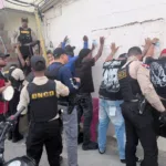 Autoridades ejecutan 11 allanamientos y arrecian ofensiva contra el microtráfico en Santiago