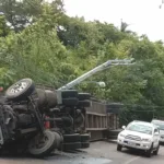 Accidentes de tránsito provocan millonarias pérdidas a EDENORTE por daños a postes y redes eléctricas