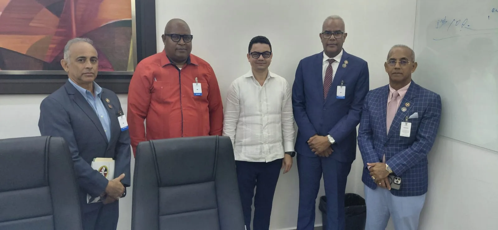 Presidente de la Hermandad se reúne con el Viceministro del Tesoro para tratar la suspensión de descuentos de nómina que afectan programas y beneficios de los veteranos