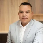 Dr. Julio Landron lamenta tragedia ocurrida en centro de salud y llama a fortalecer la cultura de respeto hacia las mujeres