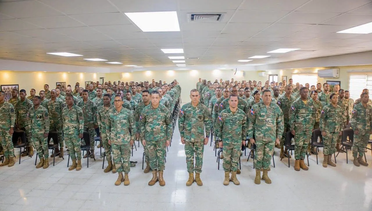 Ejército de República Dominicana gradúa a 260 estudiantes en el primer semestre académico 2026
