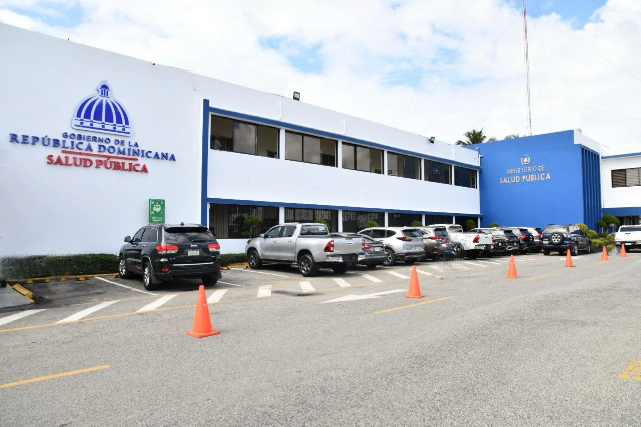 Ministerio de Salud mantiene bajo control el dengue y otras enfermedades priorizadas en el país