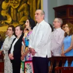 Presidente Luis Abinader celebra su cumpleaños con misa de acción de gracias junto a familiares y amigos