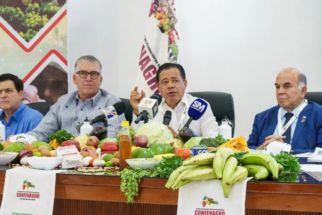 CONFENAGRO llama a una respuesta integral para proteger la producción de mango