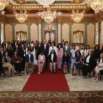 Presidente Abinader recibe a estudiantes de origen dominicano destacados en el extranjero