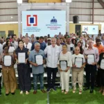 Presidente Abinader entrega 400 certificados de títulos de propiedad en Pepillo Salcedo, llevando seguridad jurídica y nuevas oportunidades de desarrollo a unas 1,600 personas