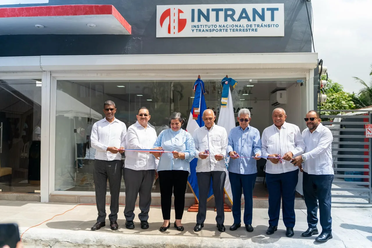 INTRANT acerca sus servicios a Hato Mayor con la apertura de la primera oficina de licencias de conducir