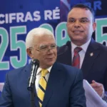 Tomás Hernández Alberto felicita al Dr. Julio César Landrón por los resultados alcanzados en el SNS