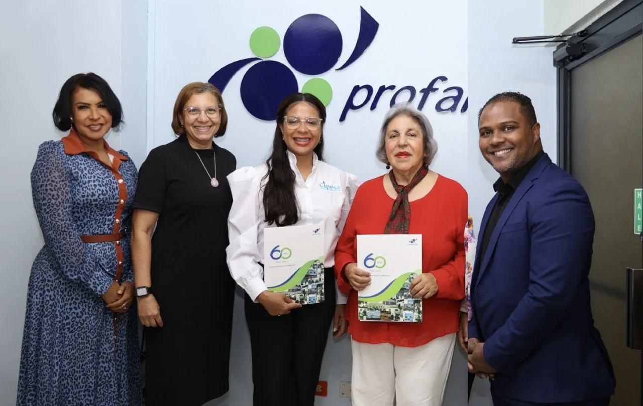 Profamilia y CIPESA firman acuerdo para realizar la quinta edición del Premio Periodístico Nacional en Salud Raphy Durán