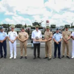 Presidente Abinader entrega blindado Furia VBD-2, 179 vehículos, cinco aeronaves no tripuladas, diez unidades tácticas Centauro y siete infraestructuras completamente remozadas para fortalecer las capacidades de las Fuerzas Armadas
