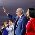Presidente Abinader, junto a la vicepresidenta y primera dama, dejó abiertos los XXV Juegos Centroamericanos y del Caribe Santo Domingo 2026, en una impresionante ceremonia inaugural con despliegue de luces y uso de tecnología