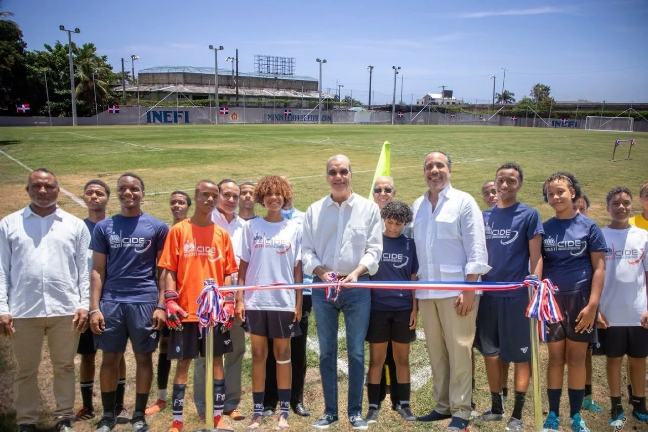 Presidente Abinader sigue apostando por el futuro del deporte dominicano con la entrega de un moderno Centro de Iniciación Deportiva (CIDE) en el Hogar Escuela Santo Domingo Savio