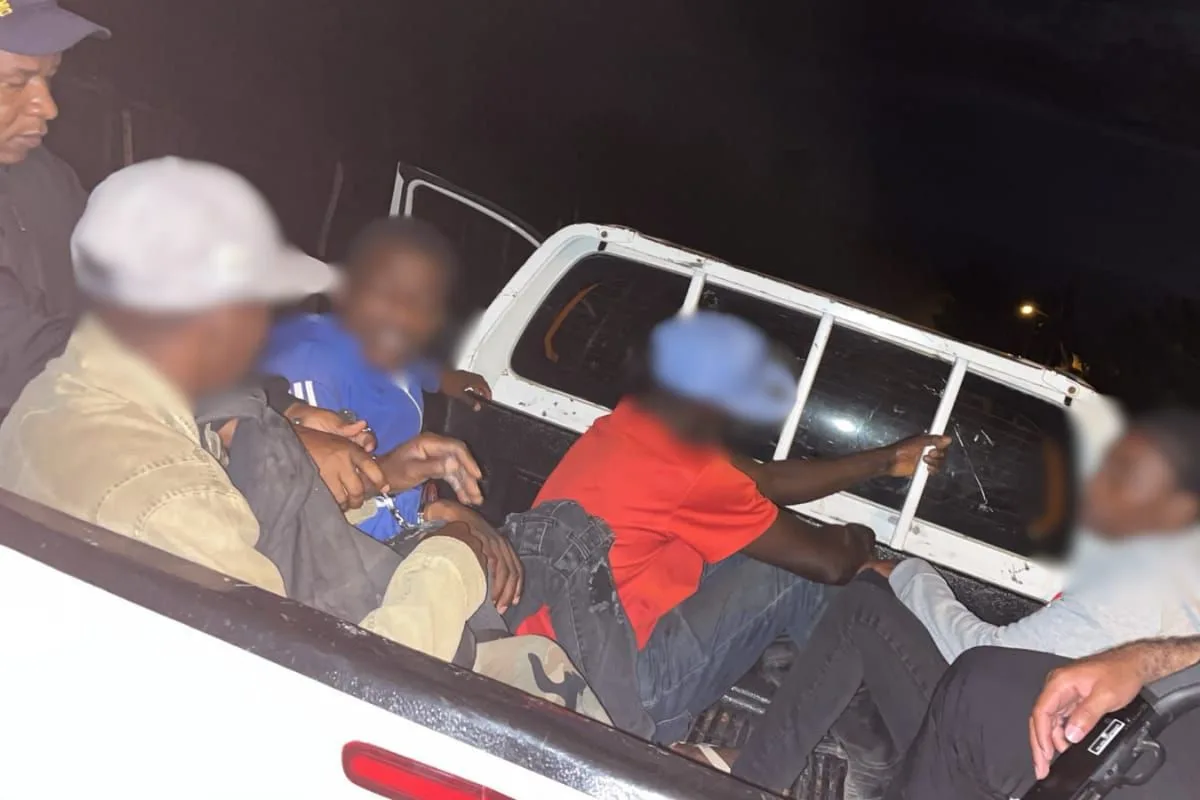 Migración detiene 914 extranjeros en condición migratoria irregular durante operativos realizados este lunes