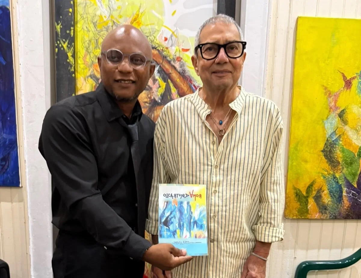 El artista plástico, poeta y escritor dominicano Carlos Abad hace historia en Puerto Rico con la presentación de tres poemarios