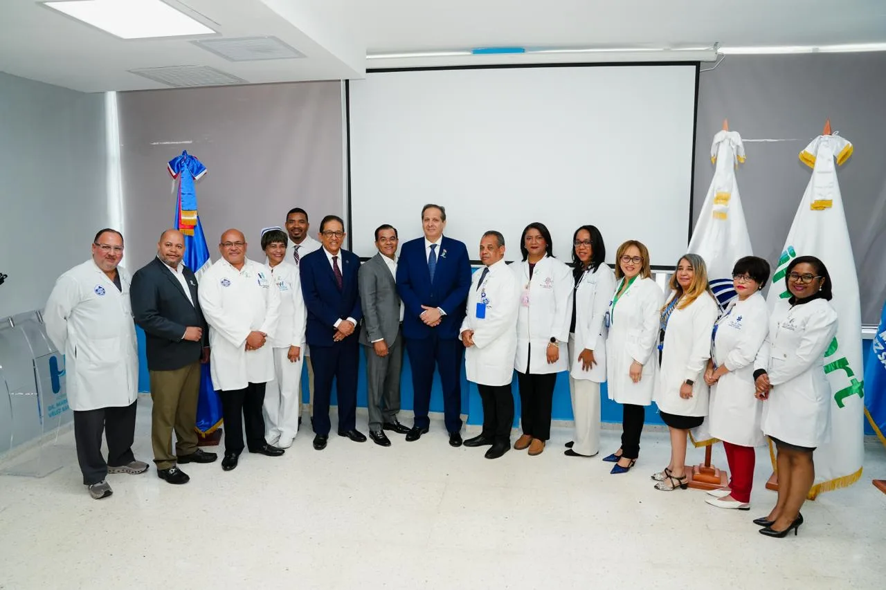 Juramentan Comité Hospitalario de Trasplante del Hospital Marcelino Vélez Santana