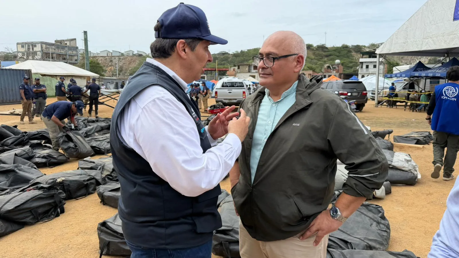 Ministro Víctor Atallah verifica en Venezuela el despliegue del hospital de campaña dominicano y la ayuda humanitaria