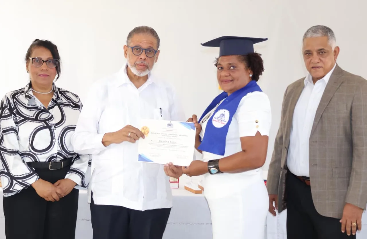Desarrollo de la Comunidad certifica ciudadanos especializados en joyería y orfebrería