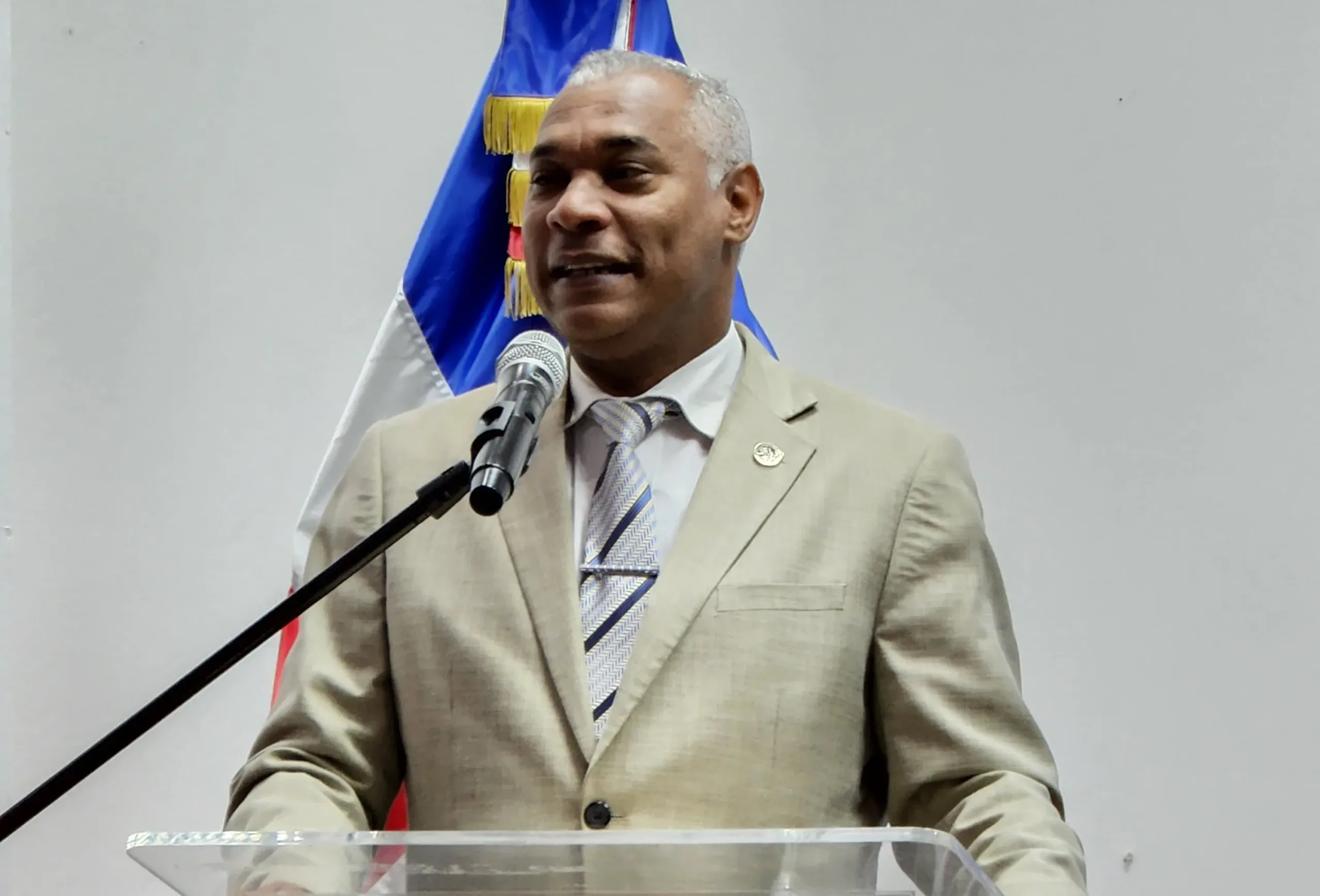 Gerardo Roa gana la Vicerrectoría de Extensión de la UASD