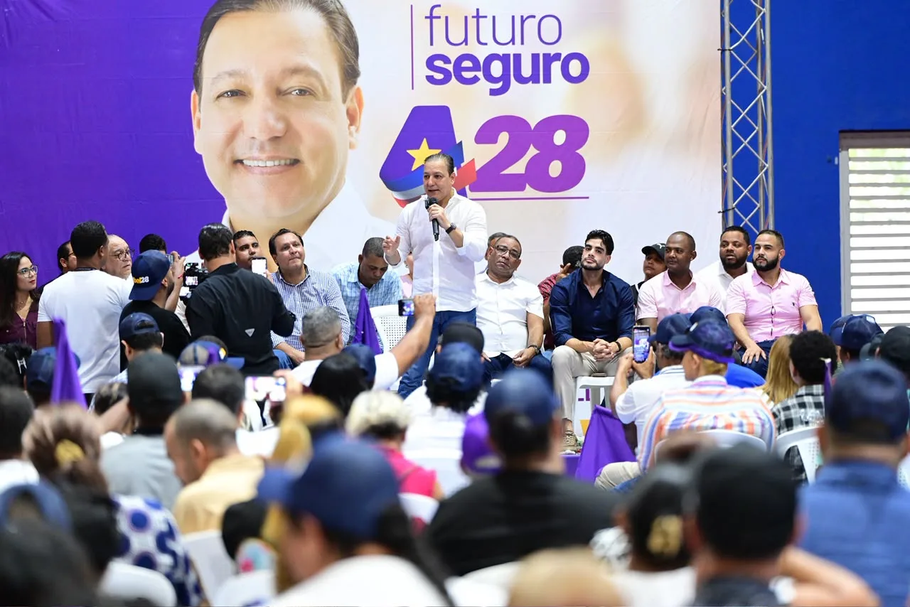 Abel Martínez: “Cuando la República Dominicana ha necesitado carácter, Santiago se pone de pie”