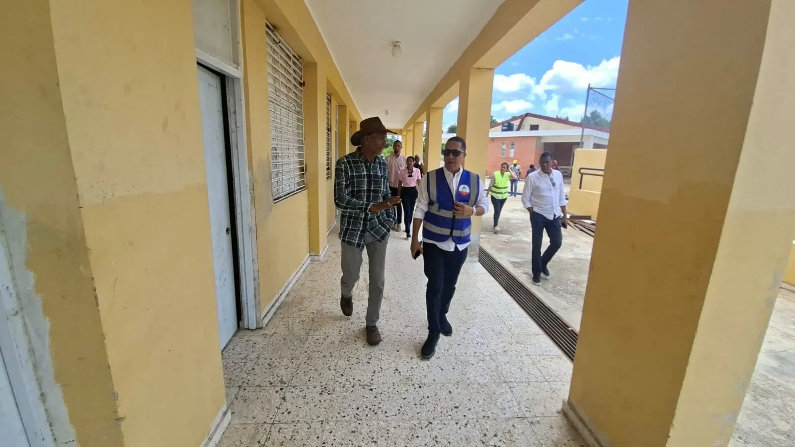 Infraestructura Escolar da toques finales a construcción de nuevo Liceo en Guayajayuco, Elías Piña para incorporarlo al nuevo año escolar