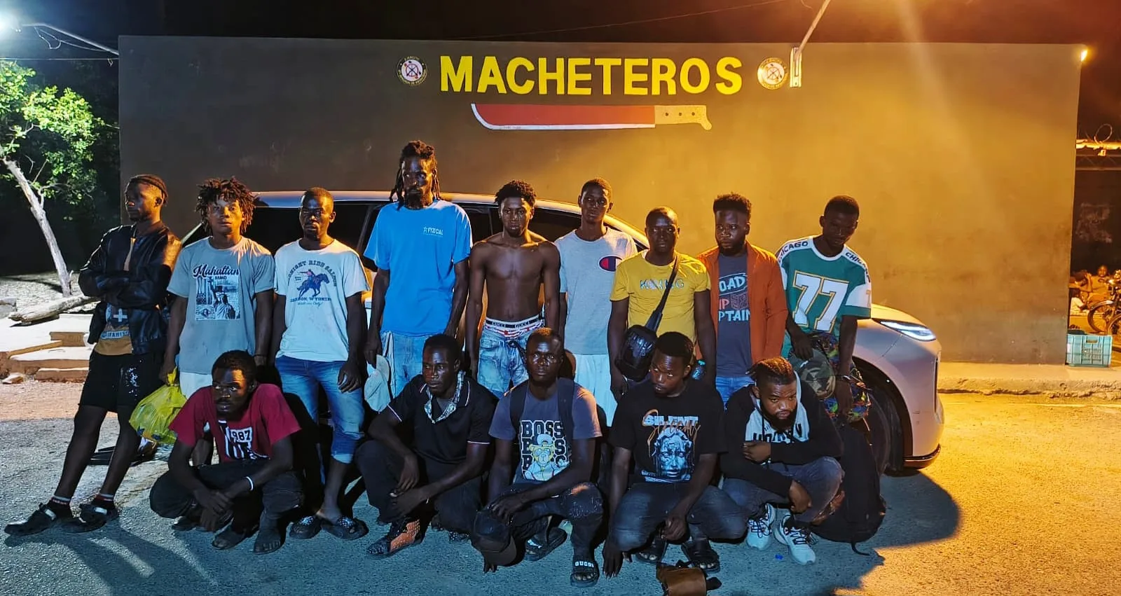 En Montecristi y Valverde soldados del Ejército interceptan a 22 haitianos indocumentados y detienen a presunto traficante de migrantes