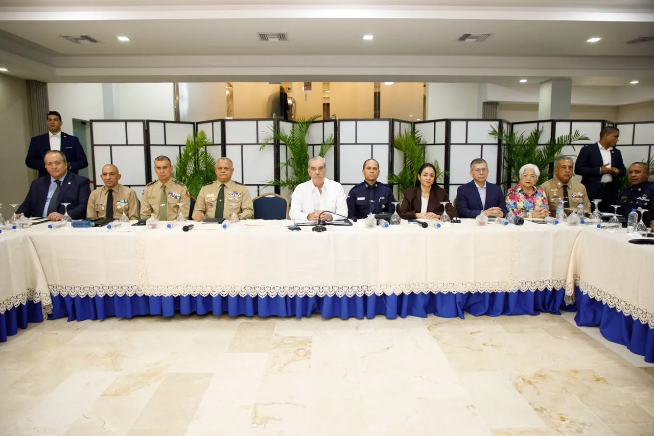 Presidente Abinader encabeza reunión de seguimiento al Plan de Seguridad Ciudadana