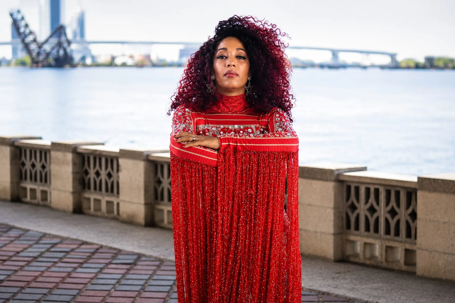 Awilda Quezada estrena «Verano en Candela» y «Sin Miedo» a ritmo de merengue