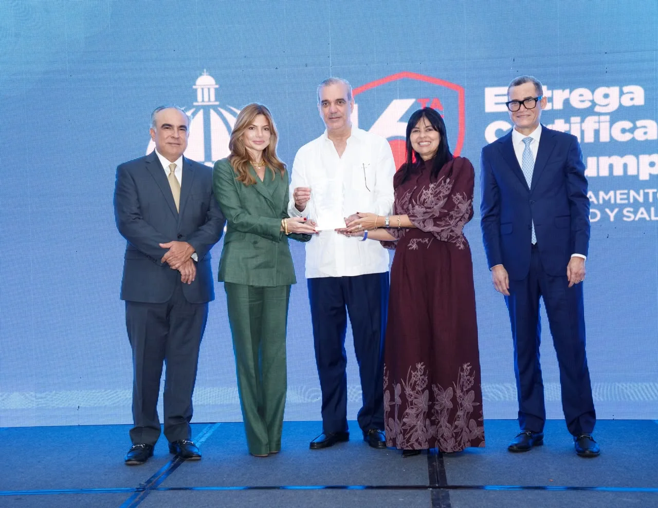 Gobierno entrega 1,087 certificaciones y reconoce a empresas por fortalecer la seguridad y salud en el trabajo