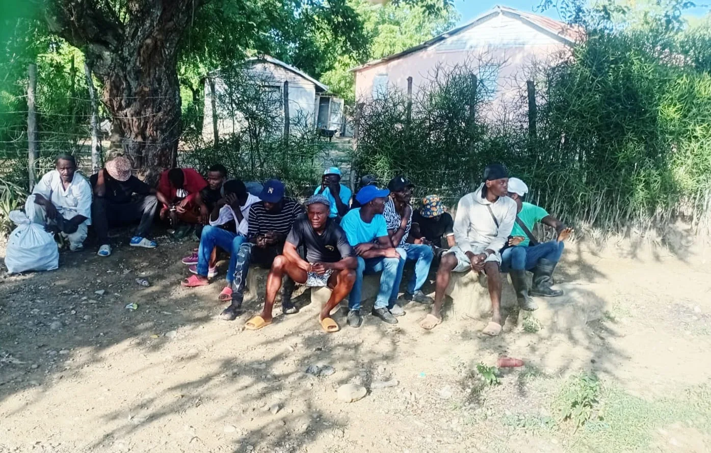 Patrullas del Ejército interceptan a 48 migrantes indocumentados en intervenciones realizadas en San Juan y Elías Piña