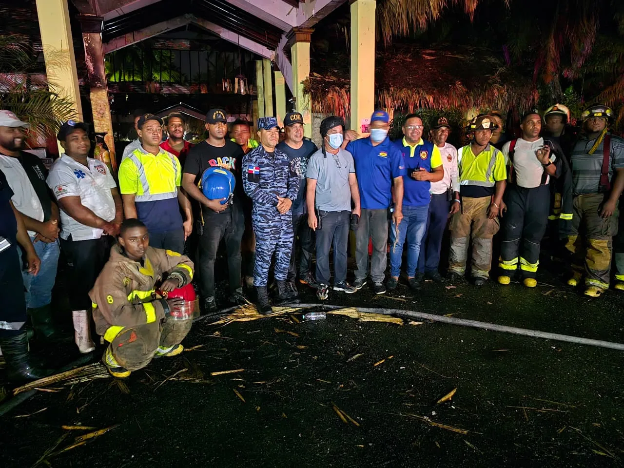 Base Aérea de Puerto Plata brinda apoyo en respuesta al incendio registrado en el Hotel Mambo