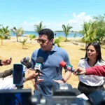 David Collado supervisa intervención playa El Faro de San Pedro Macorís