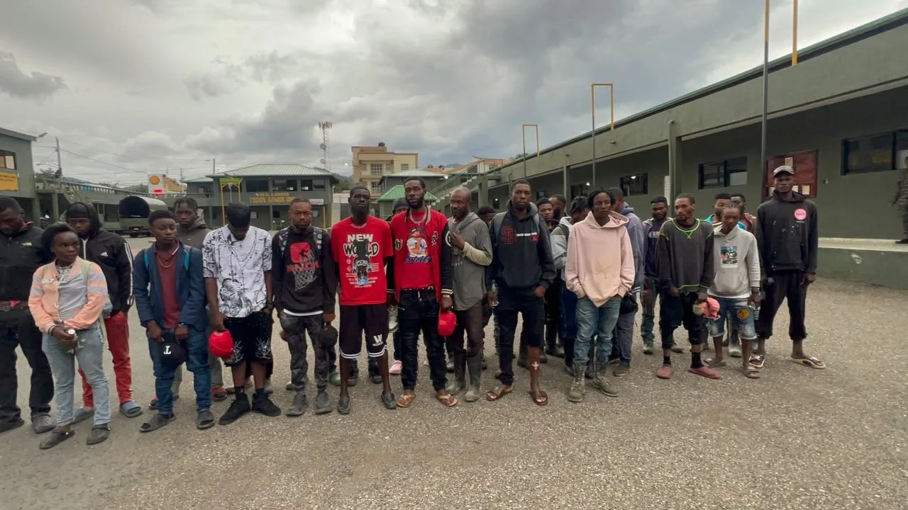 Ejército intercepta a 30 migrantes haitianos indocumentados en diferentes sectores de Constanza