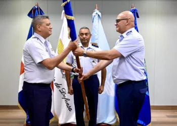Realizan traspaso de mando y posicionan nuevo director general del CESAC