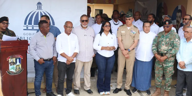 Desarrollo de la Comunidad y Ejército RD llevan jornada médica y social a Bánica, Elías Piña