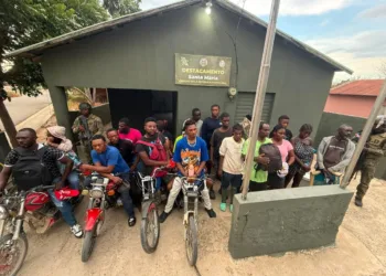 Soldados del Ejército interceptan a 76 nacionales haitianos y ocupan motocicletas en Elías Piña y Dajabón