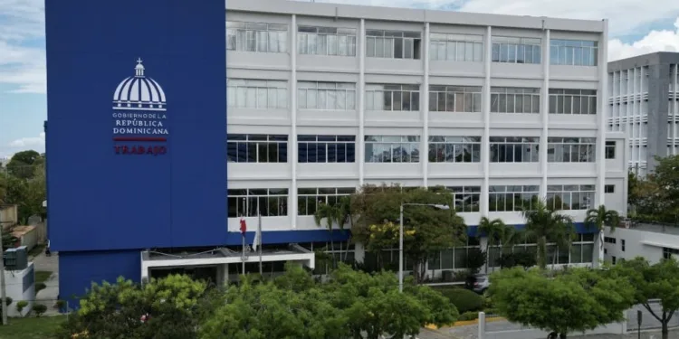 Ministerio de Trabajo reitera 16 de agosto “Día de la Restauración” no se cambia