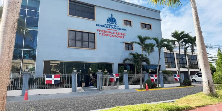 MIVHED salda compromiso pendiente desde 2015 y fortalece participación de RD en organismo regional de vivienda