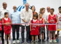 Presidente Abinader inaugura el techado del Centro Educacional Santo Cura de Ars (Cescar) para impulsar el deporte y la formación integral de más de 1,500 estudiantes en Capotillo