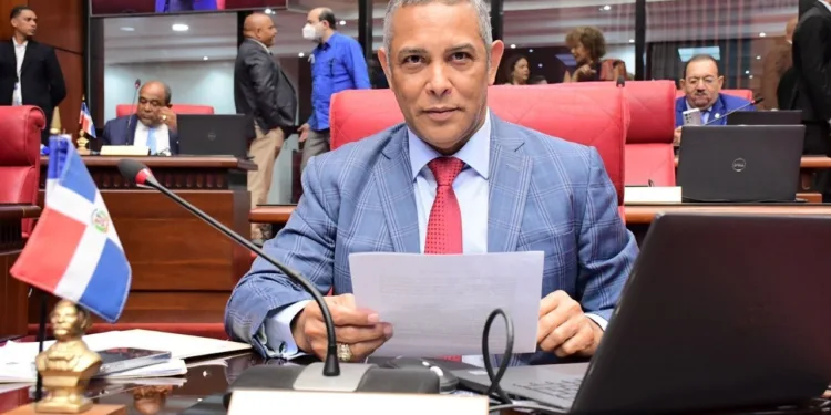 Franklin Romero cumple 10 años en el Congreso Nacional con una sólida agenda legislativa y gestión de importantes obras para la provincia Duarte