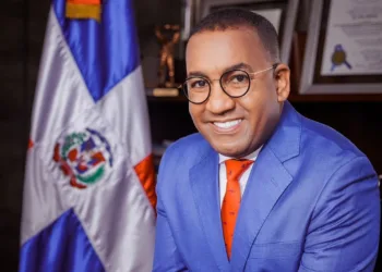 Víctor Pichardo agradece confianza tras seis años al frente del Departamento Aeroportuario