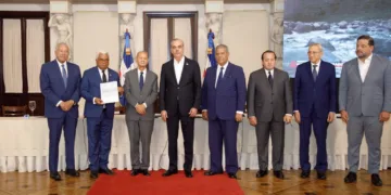 Presidente Abinader: Dejaremos un legado histórico con la entrega de títulos de Parques Nacionales al Estado Dominicano, Bienes Nacionales recibe seis títulos de Montaña La Humeadora y Loma Novillero