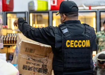 MICM y CECCOM incautan bebidas y cigarrillos premium chinas por más de RD$19 millones en Villa Consuelo