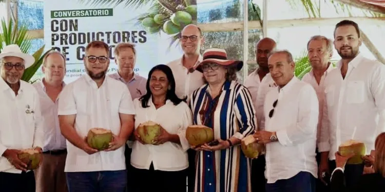 Empresa multinacional inicia inversiones en el sector coco de República Dominica
