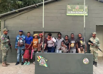 Patrullas del ERD detienen a 122 haitianos indocumentados durante intervenciones en Dajabón y Santiago Rodríguez