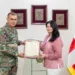 Ejército reconoce la trayectoria y valiosos aportes de la periodista Mariela Caamaño en el área de comunicaciones de la institución